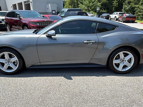 Used 2026 Ford Mustang Coupe RWD image 11