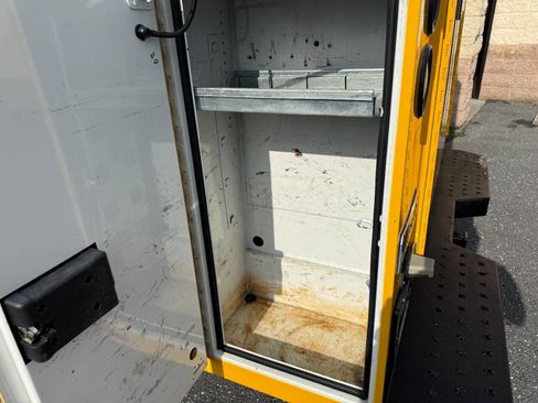 Used 2016 Ford Transit 250 138 w/ Interior Upgrade Package image 34