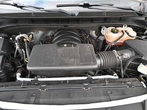 Used 2023 Chevrolet Suburban High Country image 36