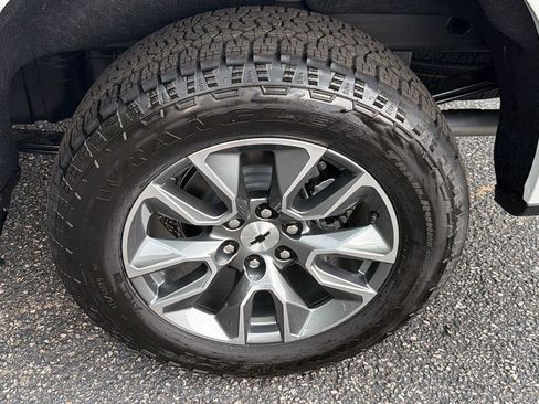 New 2026 Chevrolet Silverado 1500 RST w/ RST All Star Premium Package AWD/4WD image 9