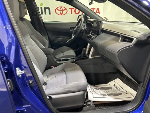 Used 2025 Toyota Corolla Cross AWD Hybrid image 13
