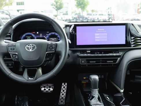 Certified 2025 Toyota Camry XSE AWD/4WD image 26
