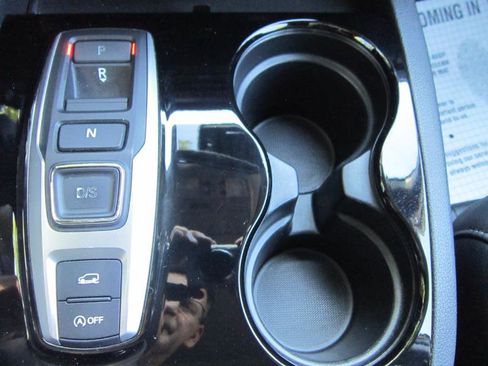 Used 2016 Honda Pilot Touring image 25