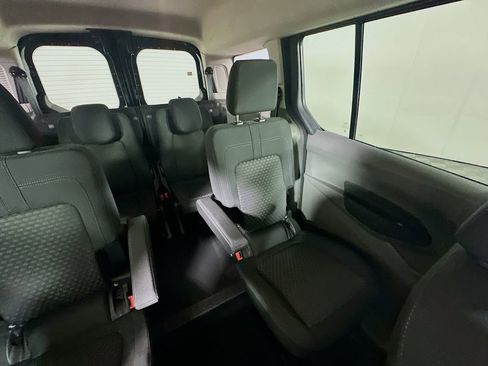 Used 2022 Ford Transit Connect XLT FWD image 14