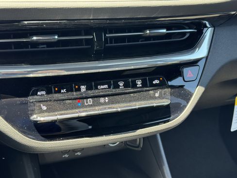 New 2026 Buick Envista Sport Touring FWD image 19