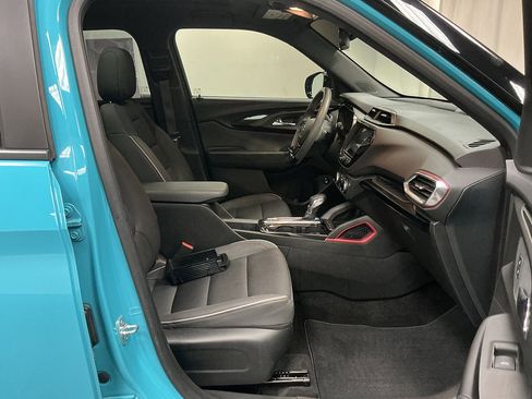 Used 2022 Chevrolet TrailBlazer RS w/ Sun and Liftgate Package AWD/4WD image 16