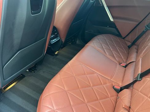 Used 2023 BMW iX M60 image 12