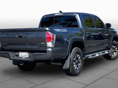 Used 2022 Toyota Tacoma TRD Off-Road w/ TRD Premium Off Road Package image 12
