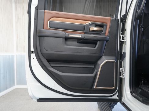 Used 2022 RAM 2500 Limited image 36