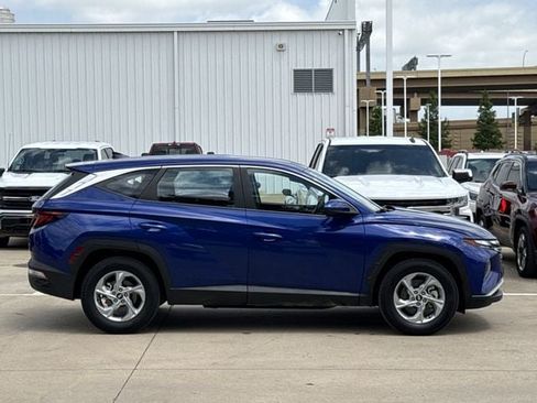 Used 2023 Hyundai Tucson SE FWD image 3