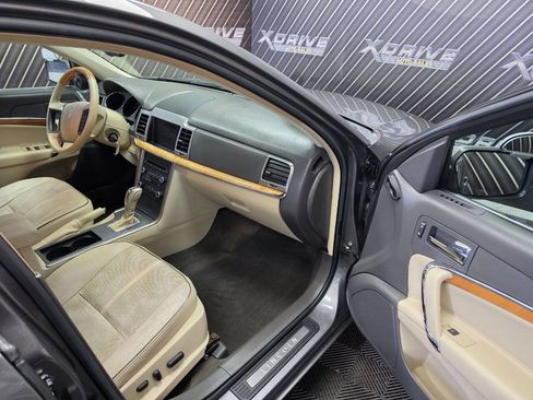 Used 2010 Lincoln MKZ FWD image 21