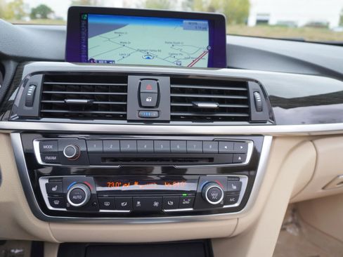 Used 2014 BMW 435i Convertible image 17