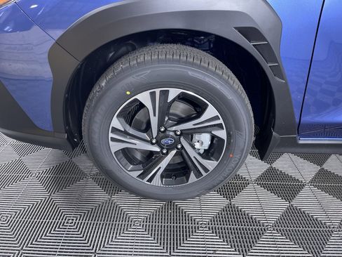 Used 2025 Subaru Crosstrek 2.0i Premium w/ Crosstrek Mirror Package image 24