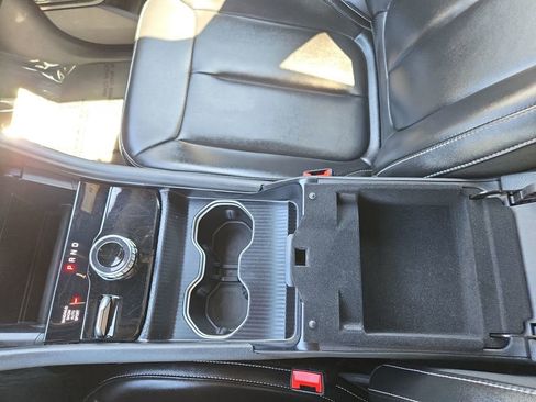 Used 2024 Jeep Grand Cherokee Limited AWD/4WD image 25