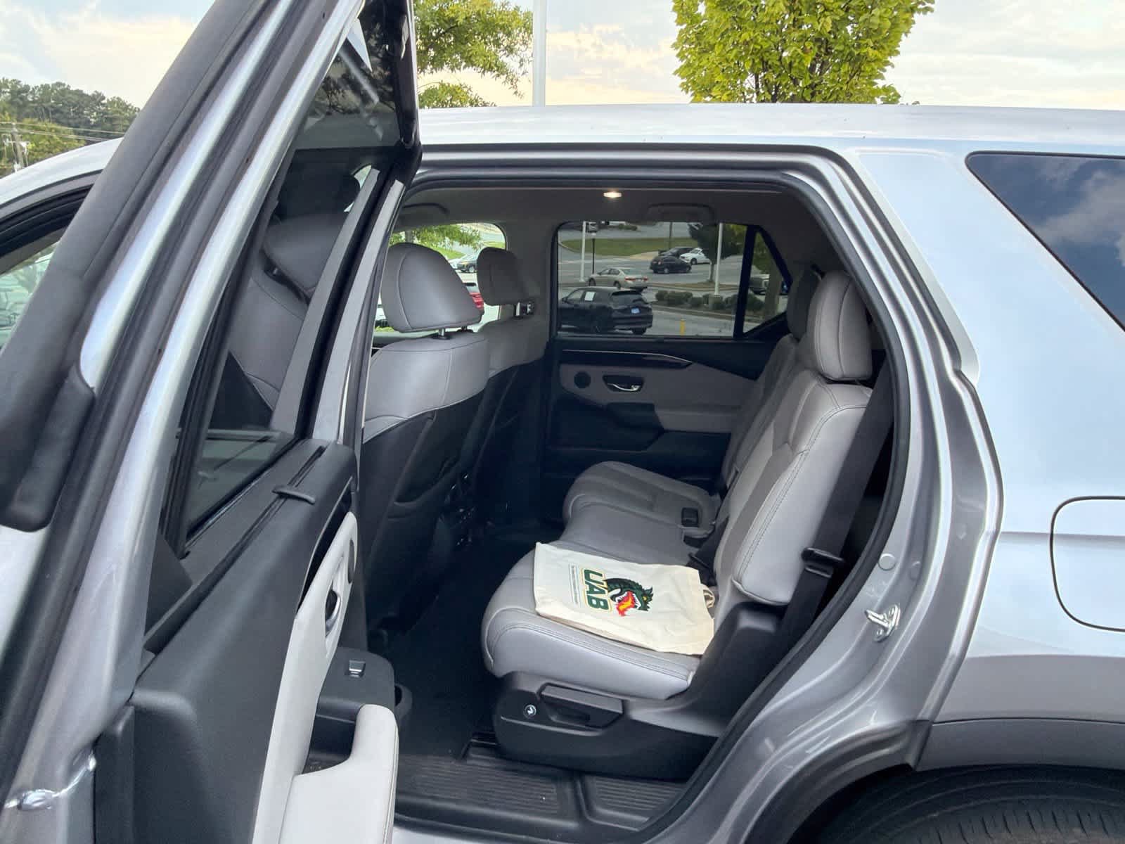 Certified 2025 Honda Pilot EX-L image 16