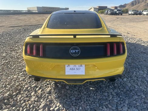 Used 2017 Ford Mustang GT Premium RWD image 4