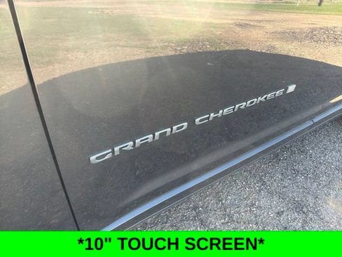 Used 2023 Jeep Grand Cherokee L Overland AWD/4WD image 16