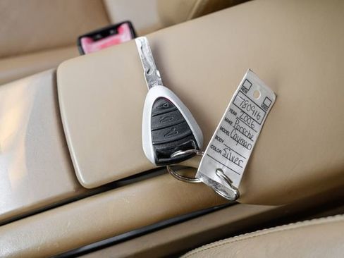 Used 2006 Porsche Cayman S image 76