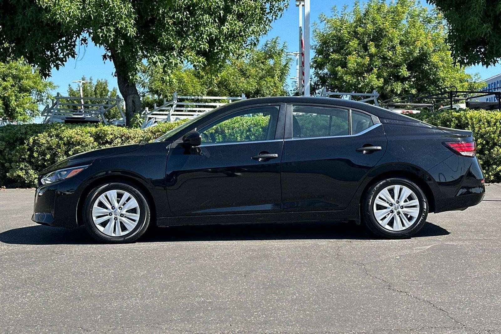Certified 2024 Nissan Sentra S FWD image 7