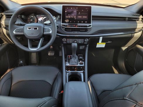 New 2025 Jeep Compass Latitude w/ Altitude Special Edition image 19