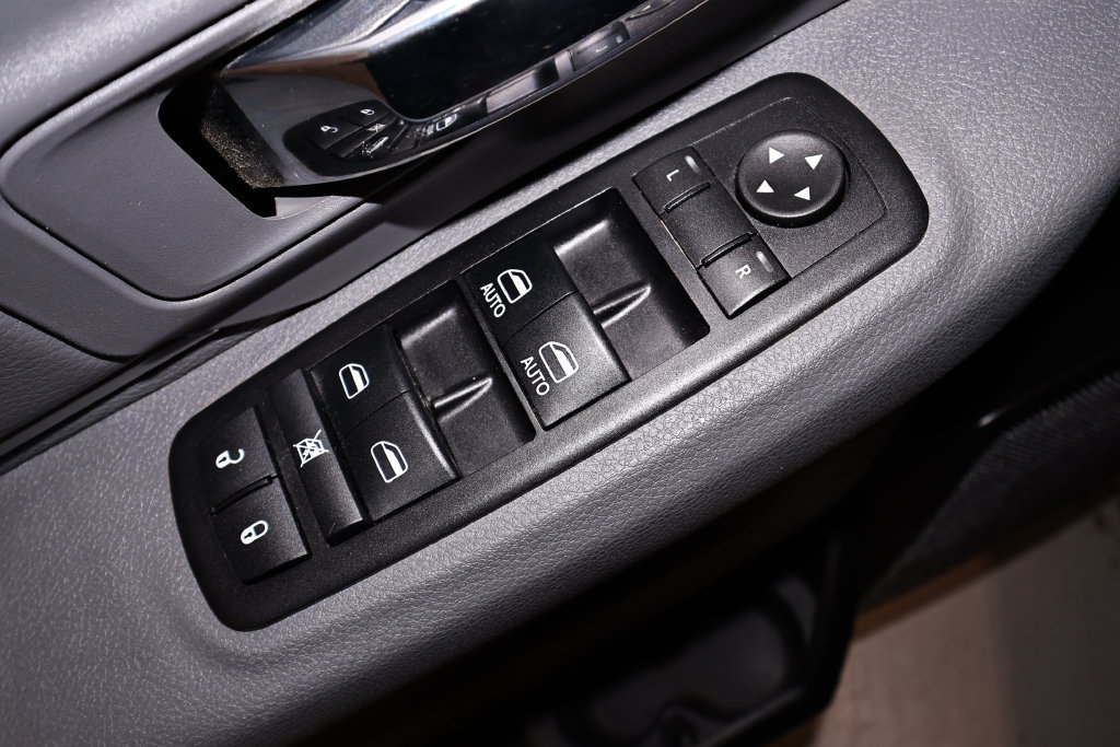 Used 2013 RAM 1500 Outdoorsman AWD/4WD image 11