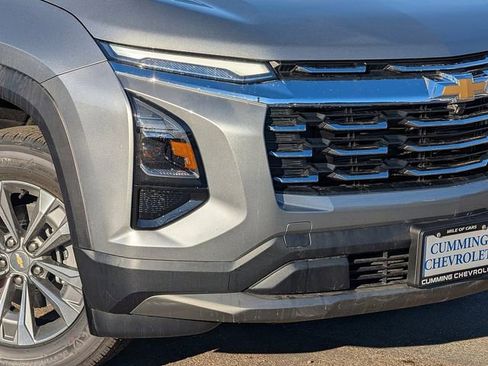 New 2026 Chevrolet Equinox LT image 3