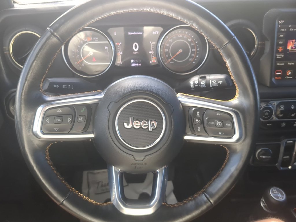 Used 2022 Jeep Wrangler Unlimited Sahara AWD/4WD image 19