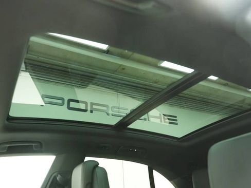 New 2026 Porsche Macan 4 Electric AWD/4WD image 37