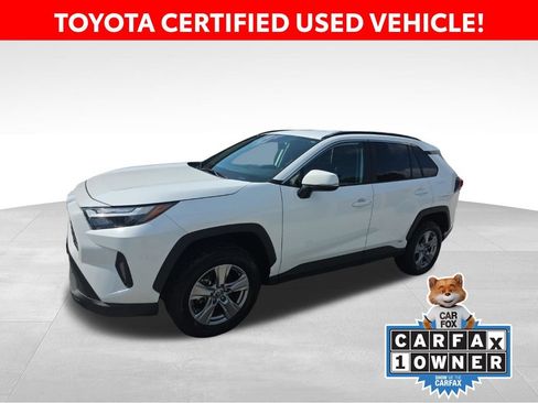 Certified 2025 Toyota RAV4 XLE AWD/4WD image 1