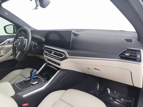 Used 2022 BMW i4 eDrive40 w/ M Sport Package image 50