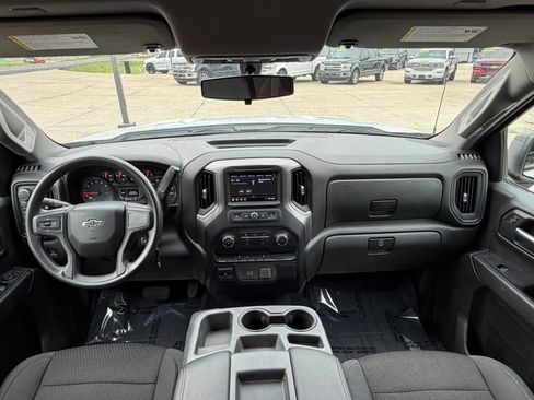 Used 2019 Chevrolet Silverado 1500 Custom Trail Boss w/ Custom Convenience Package AWD/4WD image 16