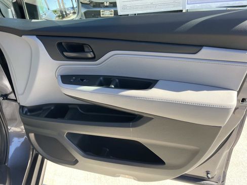 Certified 2023 Honda Odyssey EX-L image 20