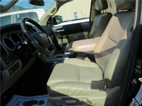 Used 2012 Toyota Tundra Limited w/ Memory Pkg AWD/4WD image 5