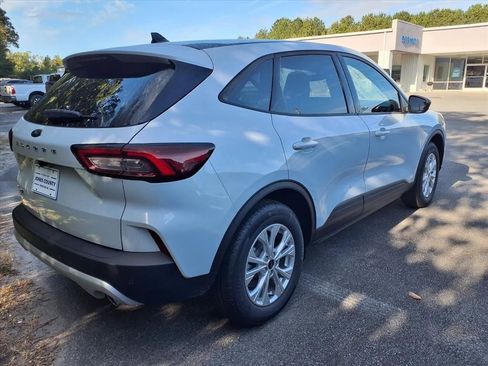 New 2025 Ford Escape Active image 2