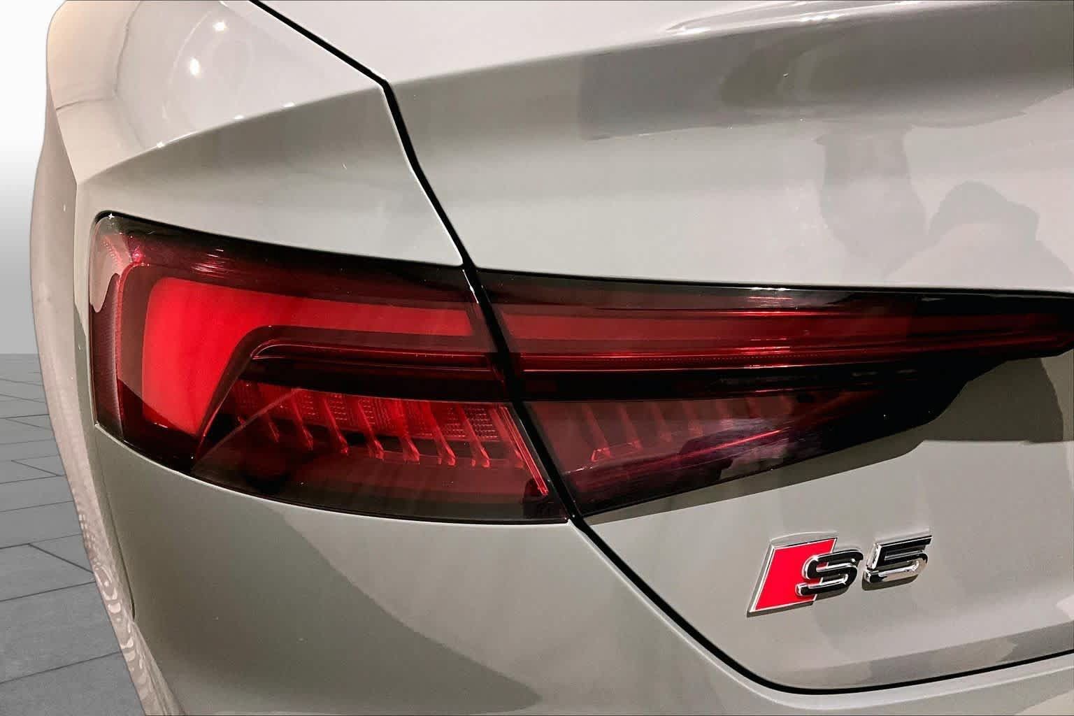 Used 2019 Audi S5 Premium Plus w/ S Sport Package AWD/4WD image 26