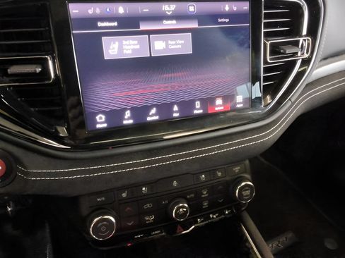 Used 2022 Dodge Durango SRT w/ SRT Interior Appearance Group AWD/4WD image 21