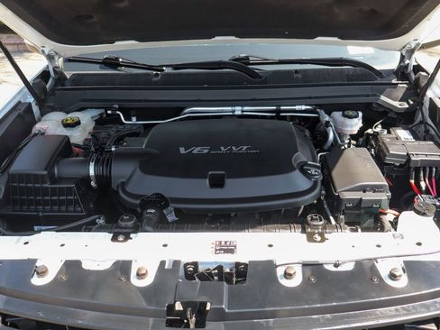 Used 2020 Chevrolet Colorado Z71 AWD/4WD image 11