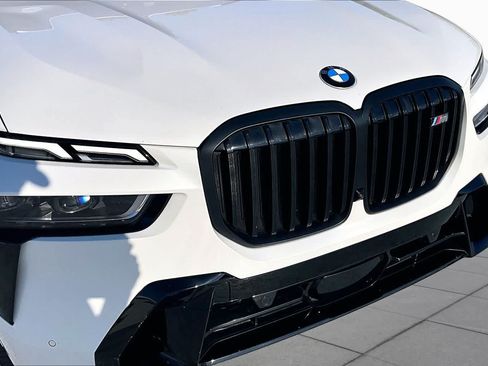 Used 2025 BMW X7 M60i w/ Executive Package AWD/4WD image 30