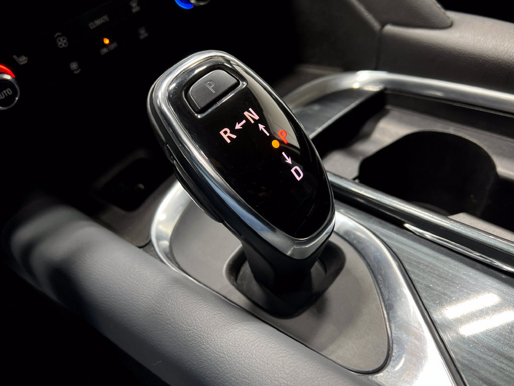 Used 2018 Buick Enclave Essence AWD/4WD image 32