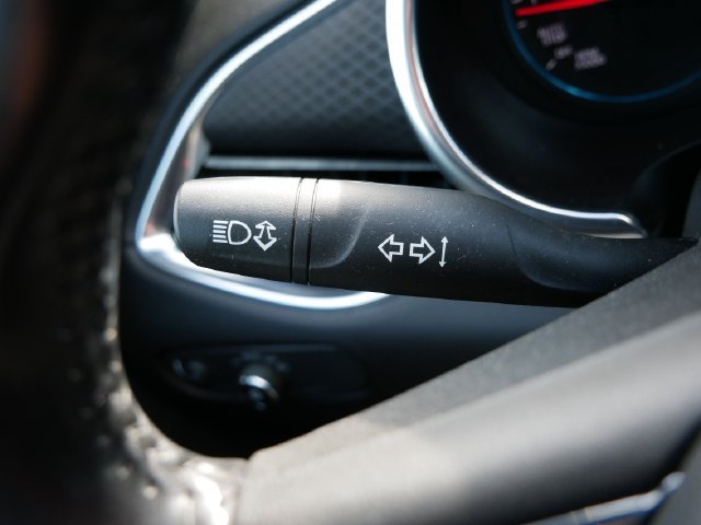 Used 2018 Chevrolet Malibu LT FWD image 27