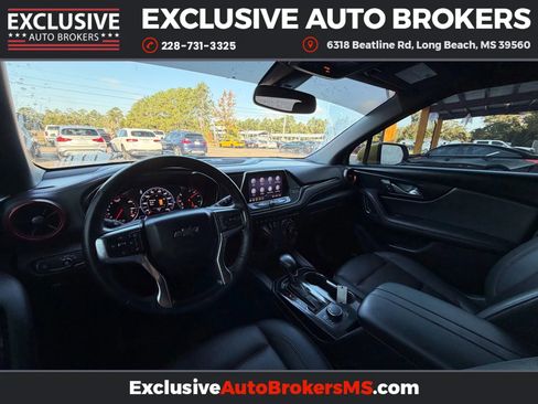 Used 2022 Chevrolet Blazer RS w/ Enhanced Convenience Package image 9