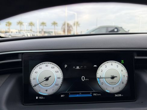 Certified 2022 Hyundai Santa Cruz Limited image 10