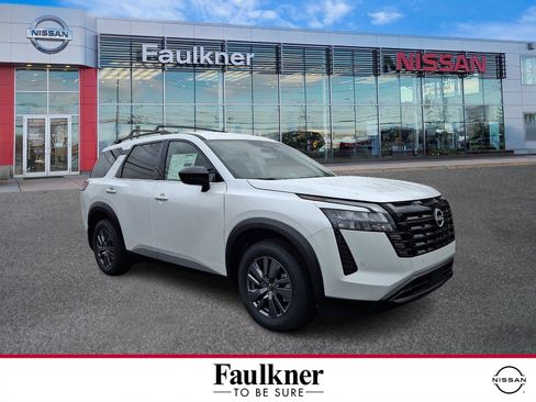 New 2026 Nissan Pathfinder SV image 1