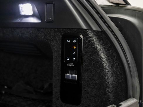 Used 2024 Land Rover Range Rover SE AWD/4WD image 99