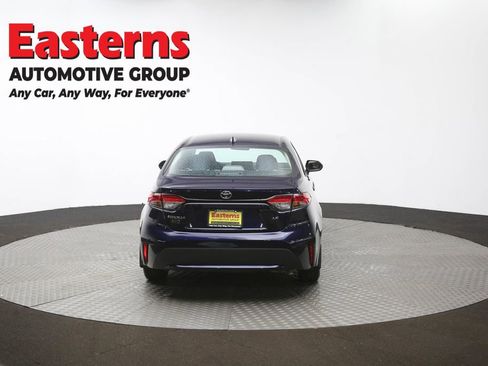 Used 2022 Toyota Corolla LE w/ Carpet Mat Package (TMS) image 35