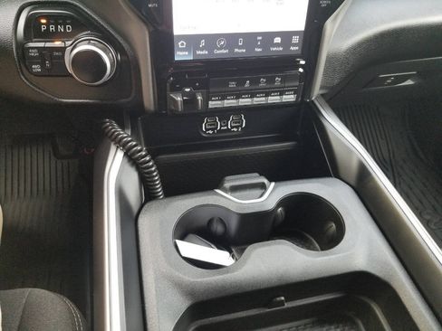 Certified 2024 RAM 2500 Big Horn w/ Night Edition AWD/4WD image 27