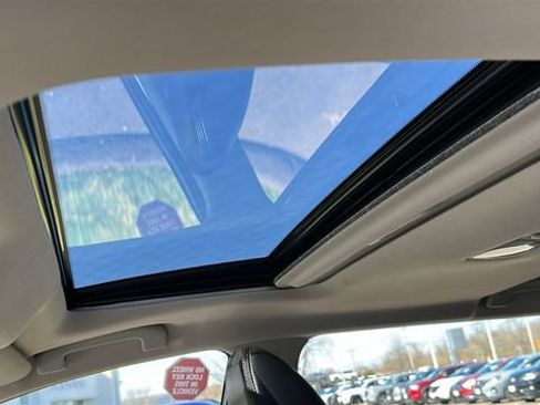 Certified 2017 Nissan Rogue Sport SL w/ SL Premium Package image 12