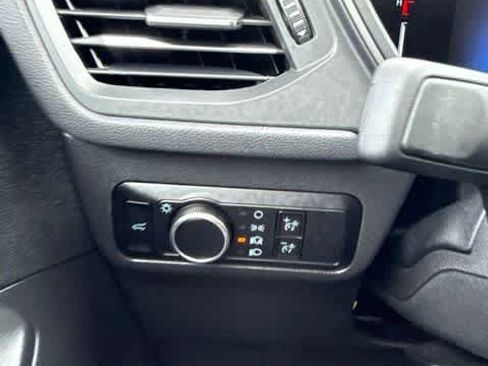 Used 2023 Ford Escape Active AWD/4WD image 17