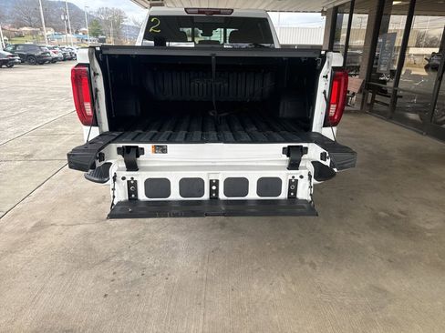 Used 2022 GMC Sierra 1500 AT4 w/ AT4 Premium Package image 24