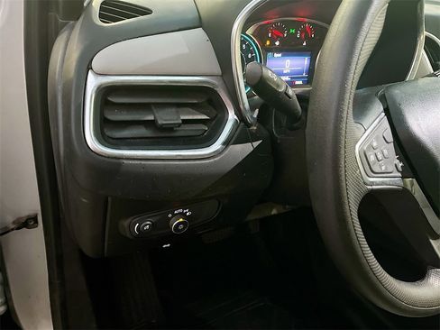 Used 2022 Chevrolet Equinox LS w/ LS Convenience Package image 10